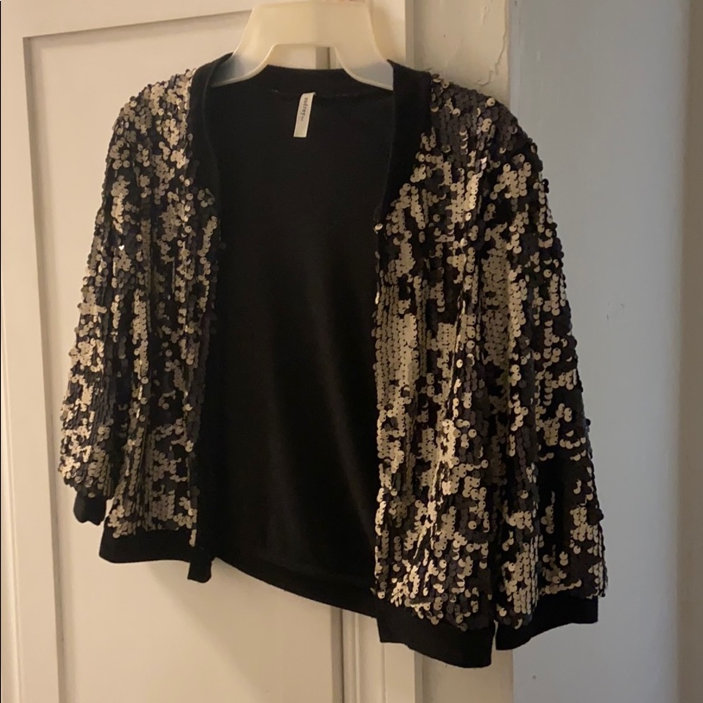 Sequin Cropped Jacket 🖤